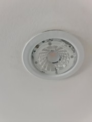 Change gu10 bulb