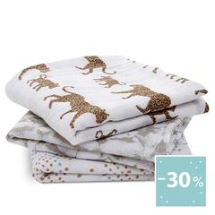 👣 Due Nov/Dec 👣 it's the 20 week scans! 👣