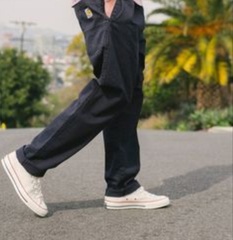 What shoes with combat trousers?