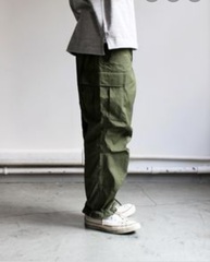 What shoes with combat trousers?