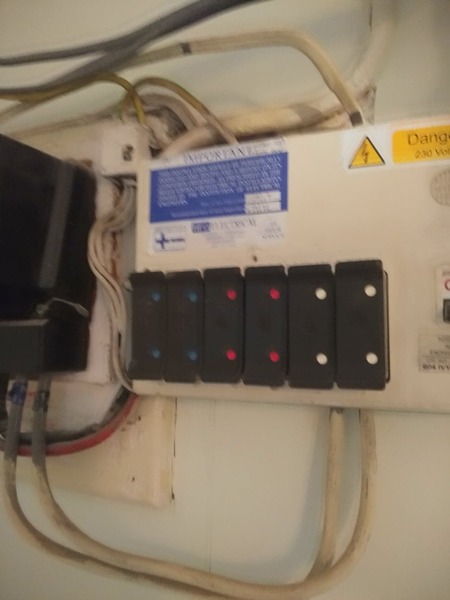 blown fuse (or not?) don't really know, need advice please
