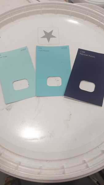 Coloured masonary paint