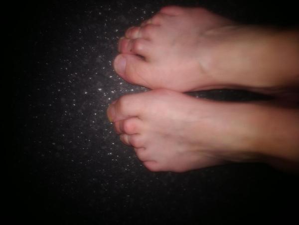 Does anyone know a good UK-based foot surgeon? I am desperate for help!