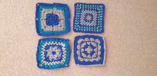 Woolly Hugs. A Blanket for DrLouiseJMoody in memory of her beautiful wife.. Please join us to make something very beautiful for her.  All help warmly received.