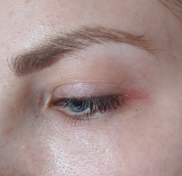 A natural looking brow lamination