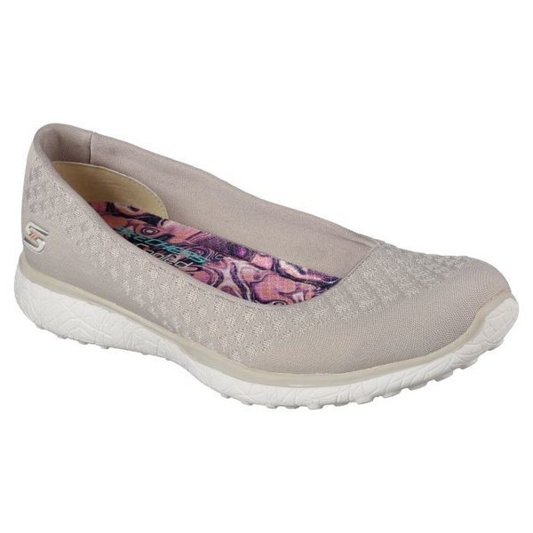 I need a "goes with everything" casual shoe - help please ?