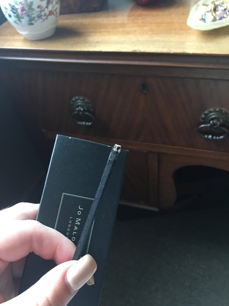 Jo Malone - to complain re candle damage