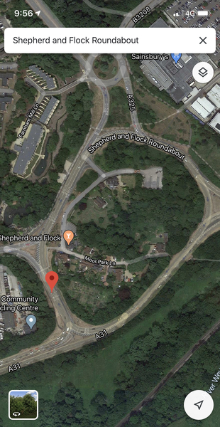 Gorgeous Georgian house - on a roundabout