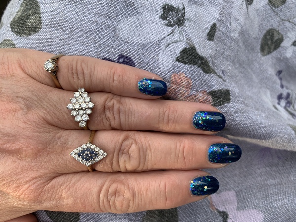 Sunday night nails