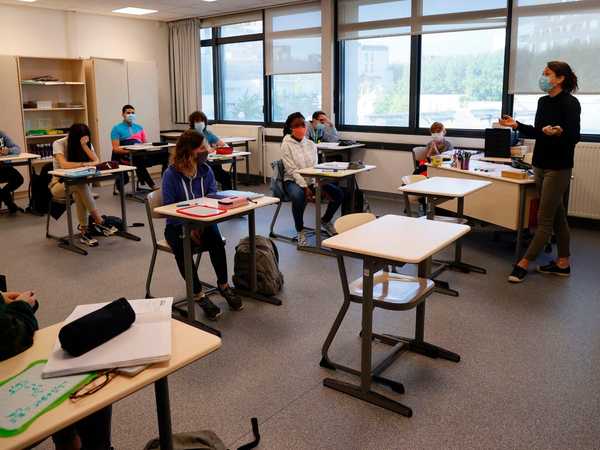 Why not masks for all in secondary schools ?
