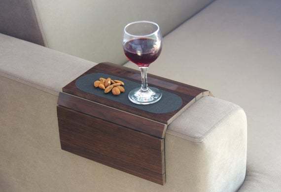 sofas and coffee tables