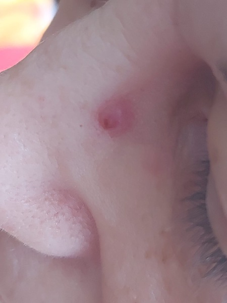 🐌 Fantastic Skincare: Vanities Are The New Shelf Porn