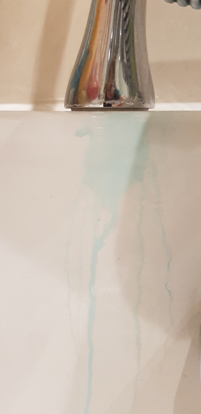 Calling PigletJohn! Blue staining under bath tap