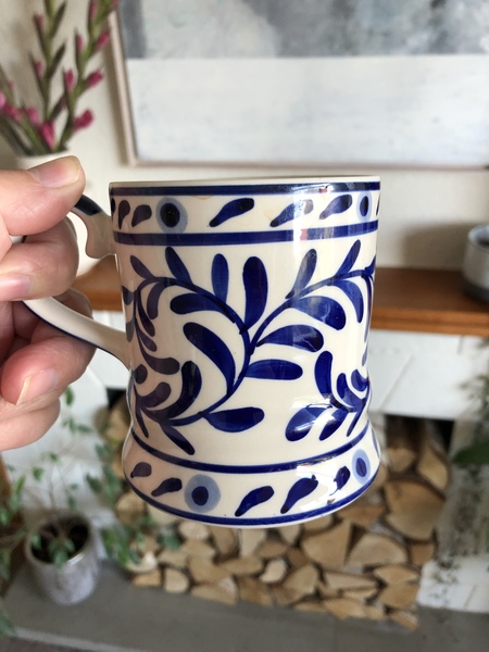 AIBU to take my favourite mug on holiday?