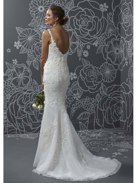 To ask for photos of your wedding dress?
