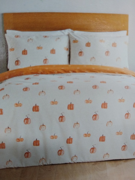Countdown to Christmas 2020 (thread 9): Vibrating beds and tiny choppers!