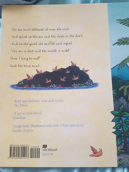 AIBU to think these books might be counterfeits?