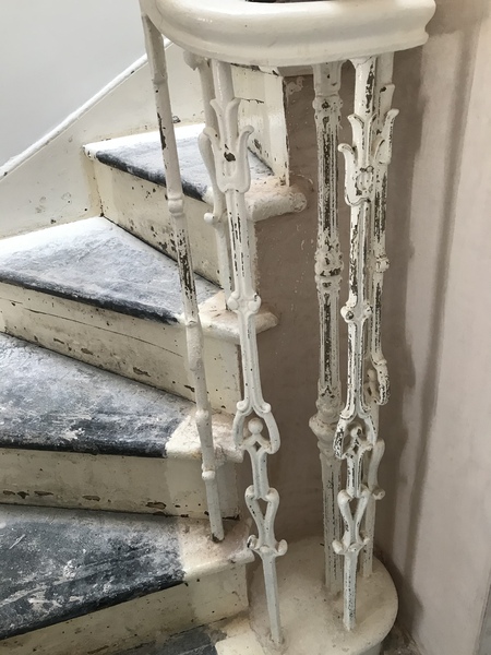 Any decorators/of you who are good at DIY about?
