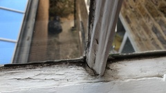Cost to replace a sash window