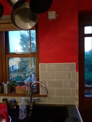 What colour should I paint my kitchen and must the diner bit be the same colour?