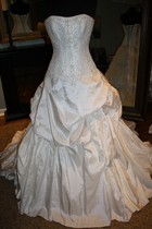 To ask for photos of your wedding dress?