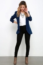 Straight trousers or jeans