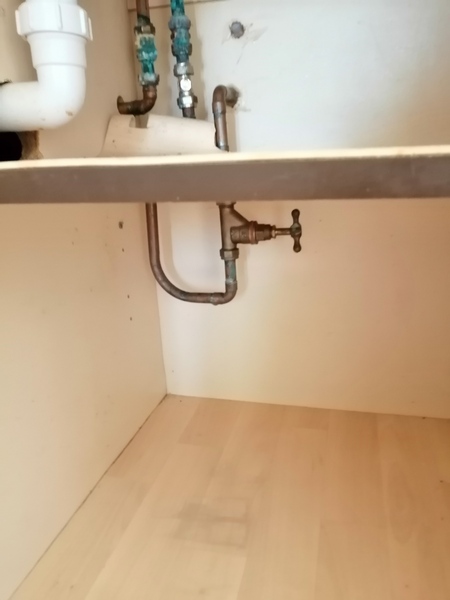 Unvented cylinder vs combi boiler