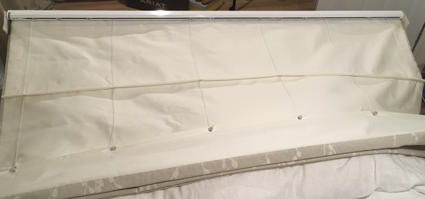Reducing the width of a Roman blind