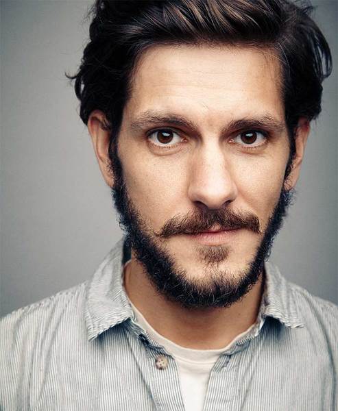 Which male celebs do you think are stunning?