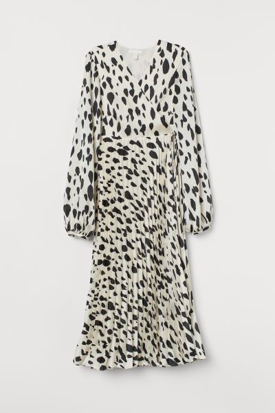 Help me pick an outfit for MY WEDDING!