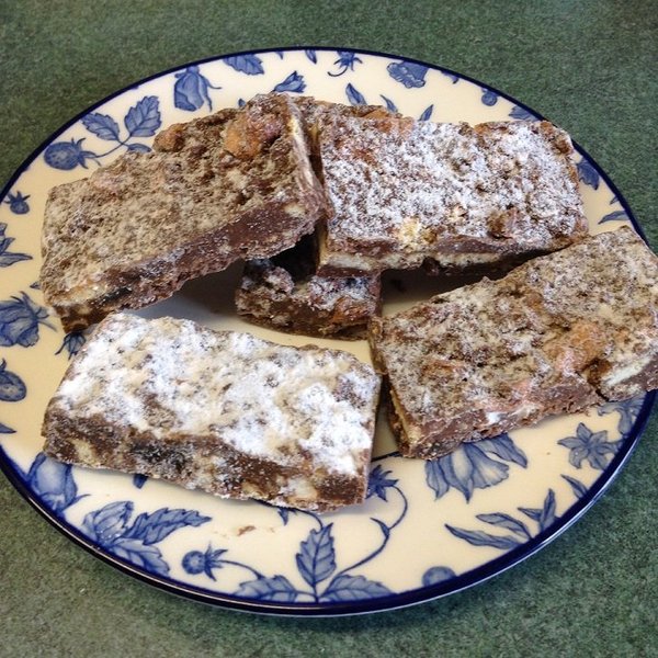 Mumsnet users share with Betty Crocker pictures of the bakes they have made with their family in support of Macmillan Cancer Support