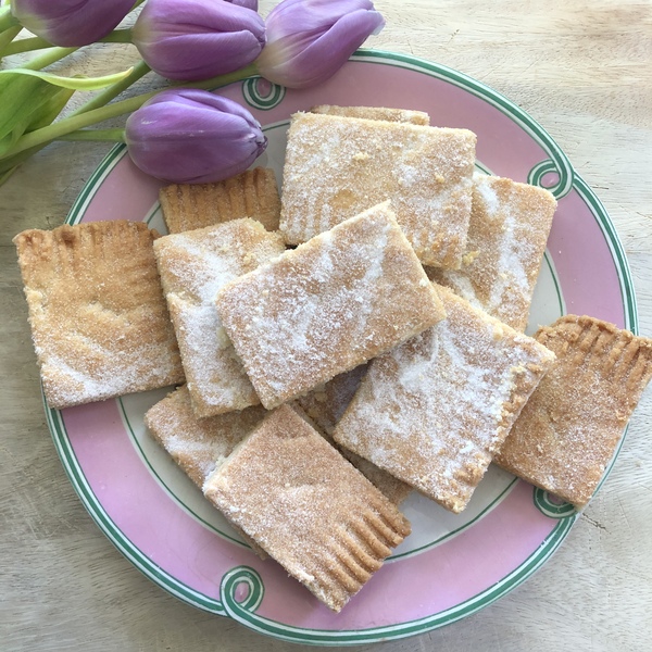 Mumsnet users share with Betty Crocker pictures of the bakes they have made with their family in support of Macmillan Cancer Support