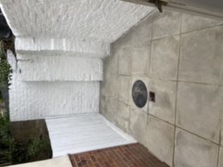 Small outside space and no idea where to start