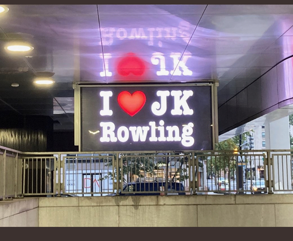 I ❤️ J K Rowling Spreading across USA