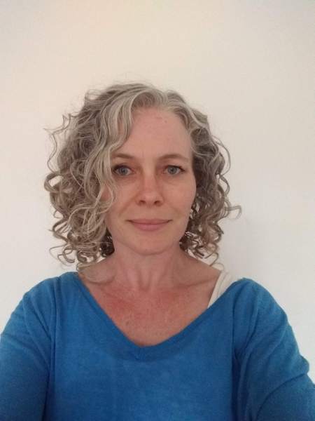 What to do with curly hair?  Pics