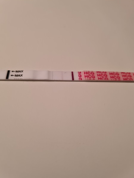Line eyes please!
