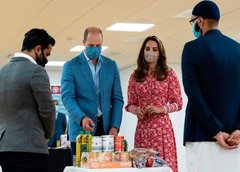 Royal Style - I’m not qualified but you can’t cut me off when there’s a wedding dress to look at...