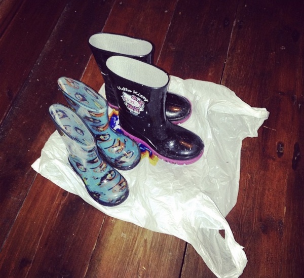 Frugal friends follow each other frugally through Hallowe'en, COVID all welcome