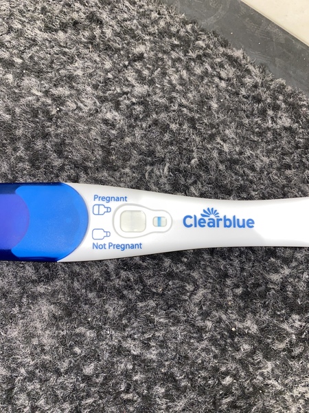 Line eyes, frer pale pink line?