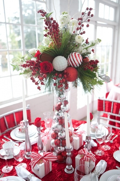 Decorating the table when you serve food down the middle