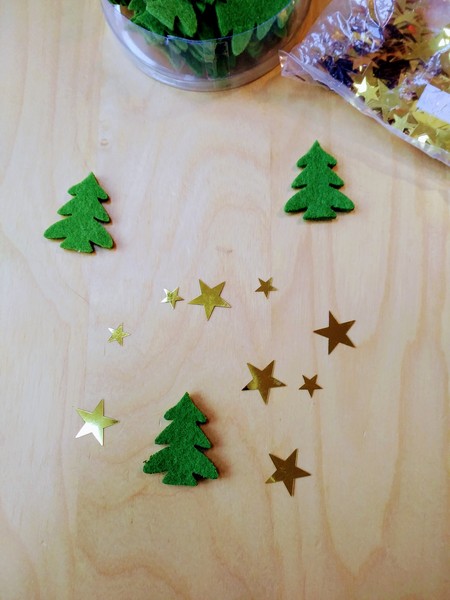 Decorating the table when you serve food down the middle