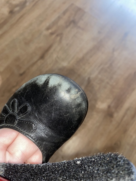 To think dd4s school shoes should last longer than 3 weeks!