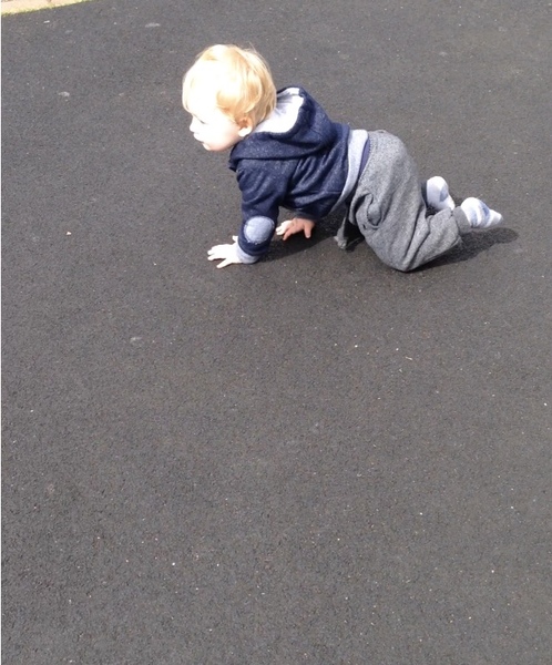 Crawling babies footwear for the park?