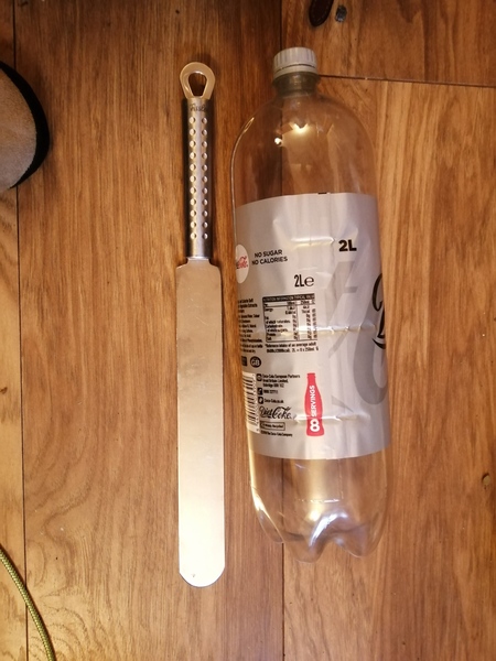 What is this strange object?  Vintage kitchen related - pic attached!