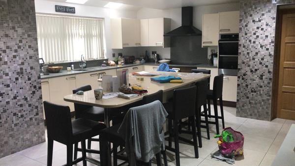 Help me find a paint colour for my kitchen!