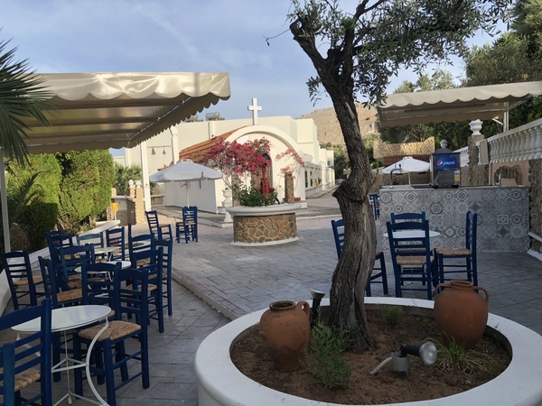 Pefkos or Rhodes town?