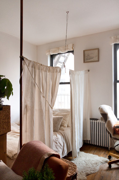 Can I split this loft room to make 2 bedrooms...help
