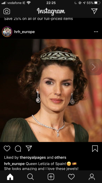 Royal style - how we love Kate in a red coat