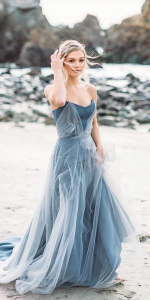 Please help me find a Scotland elopement wedding dress....!