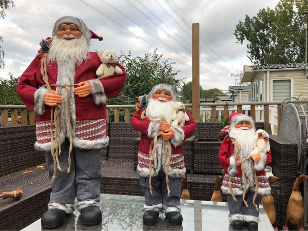 Facebook - Christmas and Halloween shite